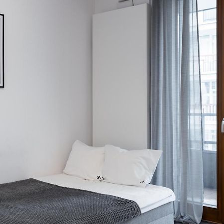 Golden Apartments Warsaw - Bright And Modern Apartments -Premium Building In Top Location- Solidarnosci Екстериор снимка