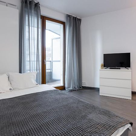 Golden Apartments Warsaw - Bright And Modern Apartments -Premium Building In Top Location- Solidarnosci Екстериор снимка