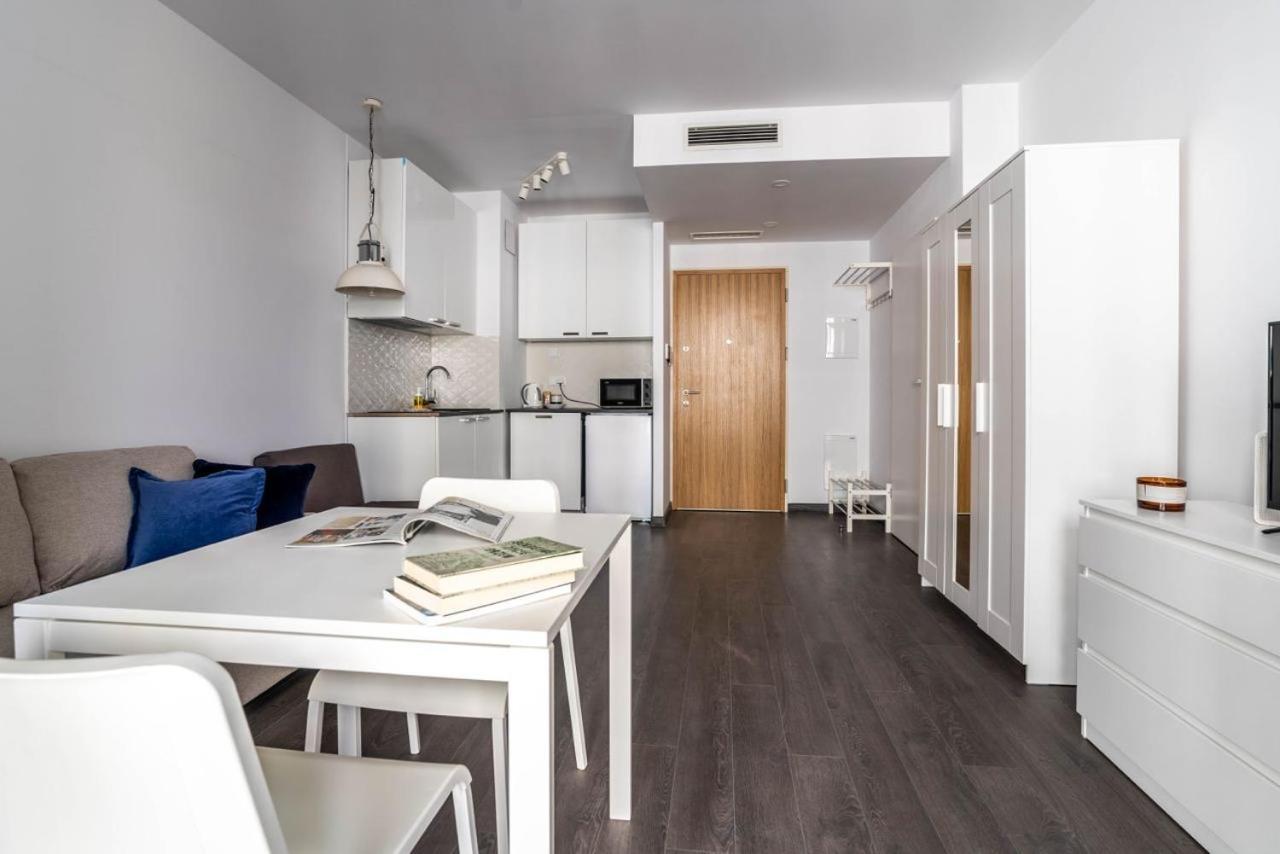 Golden Apartments Warsaw - Bright And Modern Apartments -Premium Building In Top Location- Solidarnosci Екстериор снимка