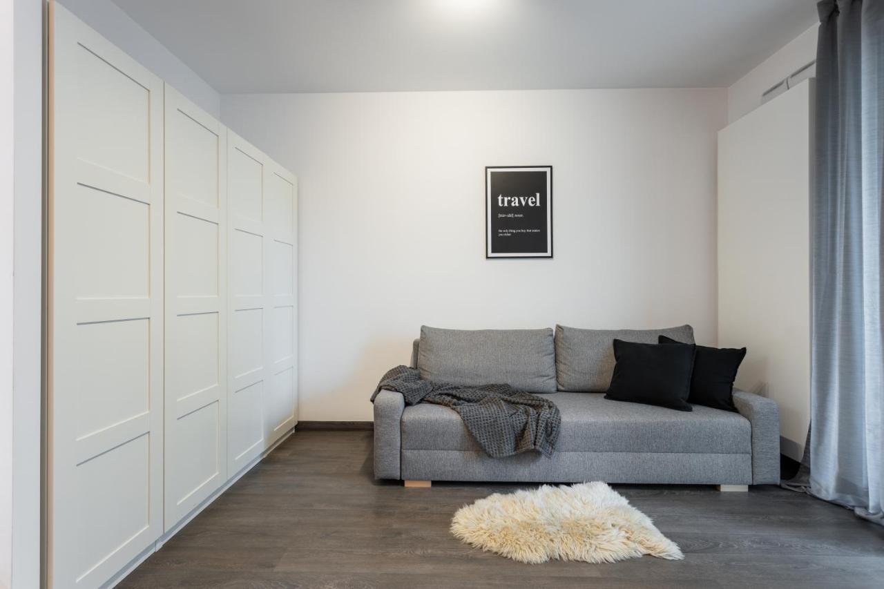 Golden Apartments Warsaw - Bright And Modern Apartments -Premium Building In Top Location- Solidarnosci Екстериор снимка
