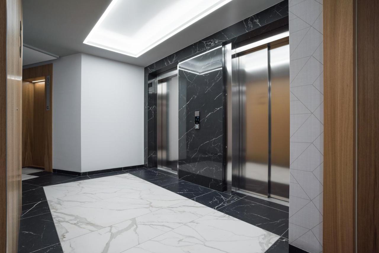 Golden Apartments Warsaw - Bright And Modern Apartments -Premium Building In Top Location- Solidarnosci Екстериор снимка